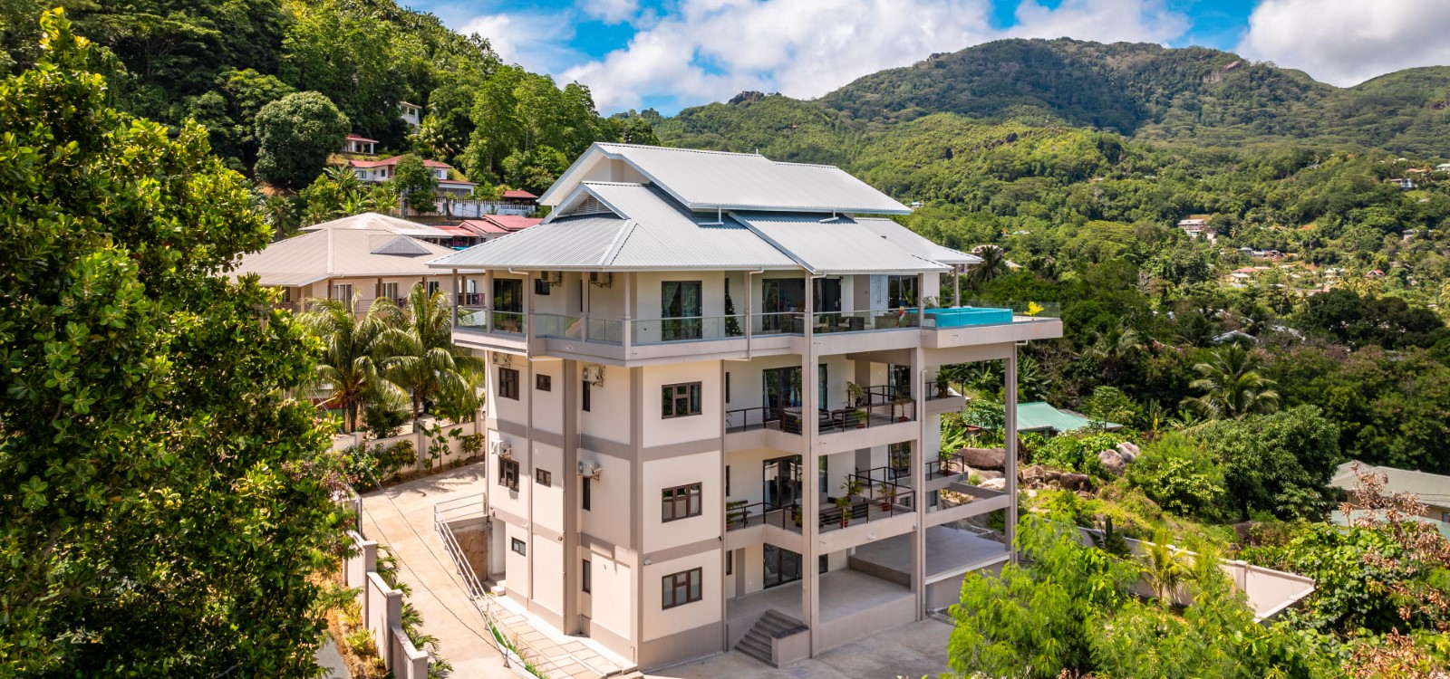 Aran Apartments Slider 1